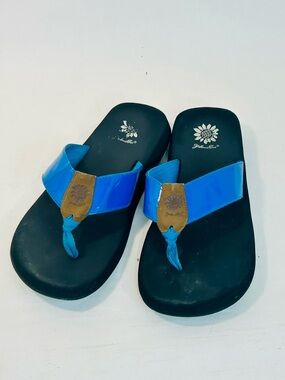 Yellow Box Black and Blue Thong Flipflops, Blue Glossy, size 9